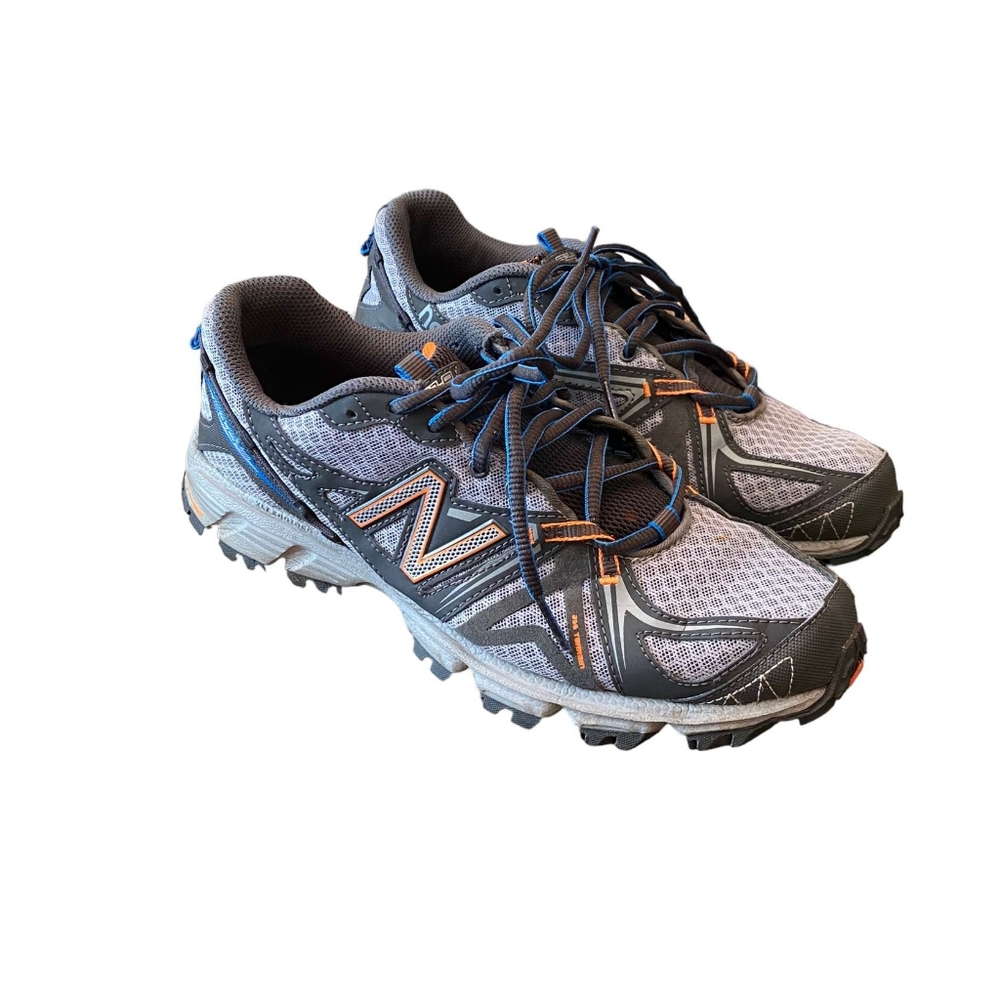 New Balance Men's 610 V2 Grey/Orange Trail running shoes